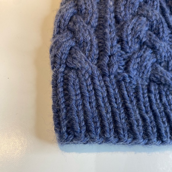 HAND KNIT 100% MERINO WOOL TUQUE WINTER HAT BEANIE HAS STRETCH - Picture 4 of 7